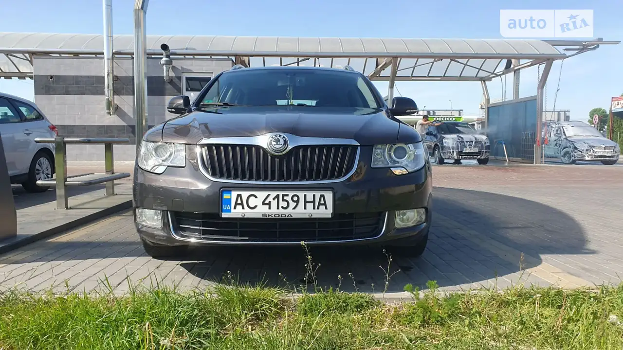 2010 Skoda Superb - мініатюра 19