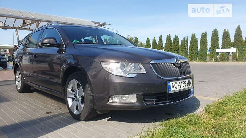 Універсал Skoda Superb 2010 в Луцьку