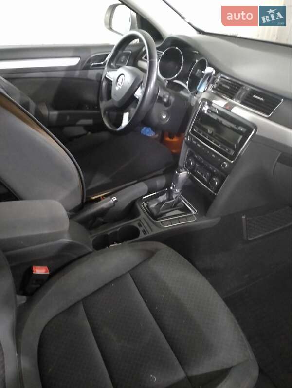 Лифтбек Skoda Superb 2013 в Киеве