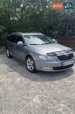 Skoda Superb 2011