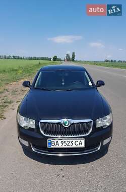 Ліфтбек Skoda Superb 2011 в Кропивницькому