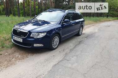 Skoda Superb 2011