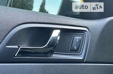 Лифтбек Skoda Superb 2014 в 