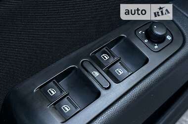 Лифтбек Skoda Superb 2014 в 