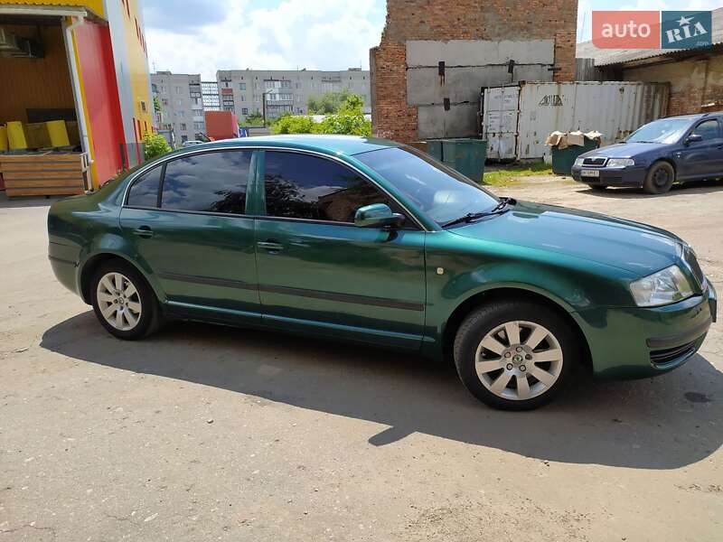 Ліфтбек Skoda Superb 2004 в Коростишеві