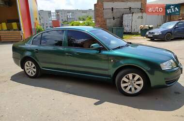 Лифтбек Skoda Superb 2004 в Коростышеве