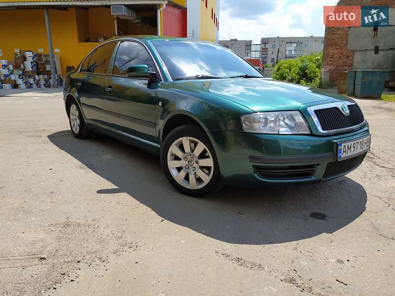 Ліфтбек Skoda Superb 2004 в Коростишеві