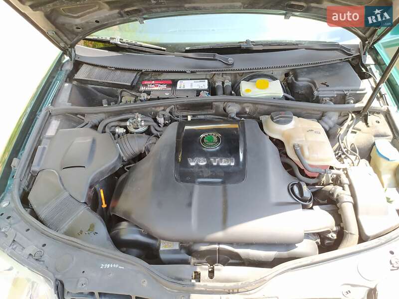 Ліфтбек Skoda Superb 2004 в Коростишеві