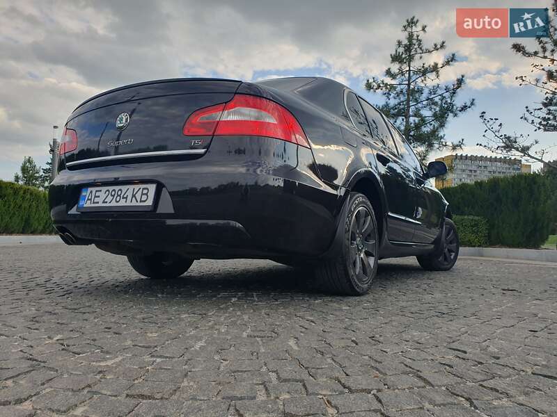Лифтбек Skoda Superb 2012 в Днепре