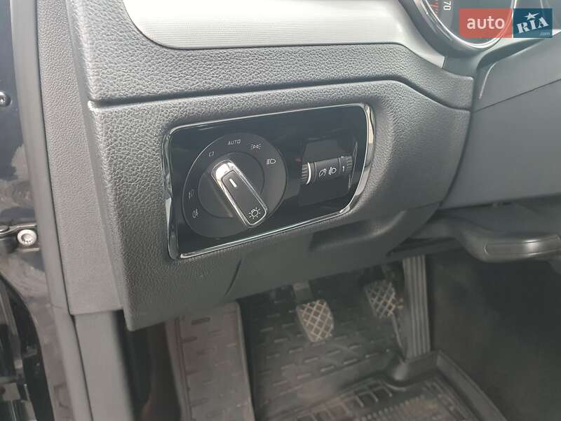 Лифтбек Skoda Superb 2012 в Днепре