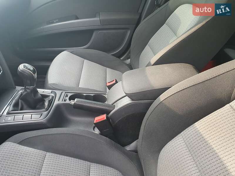 Лифтбек Skoda Superb 2012 в Днепре