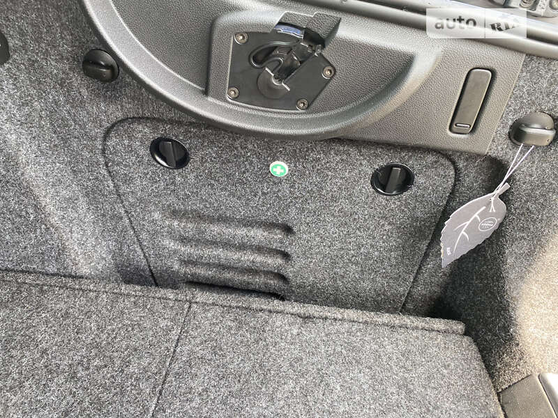 Лифтбек Skoda Superb 2011 в Иршаве фото 28 Лифтбек Skoda Superb 2011 в Иршаве