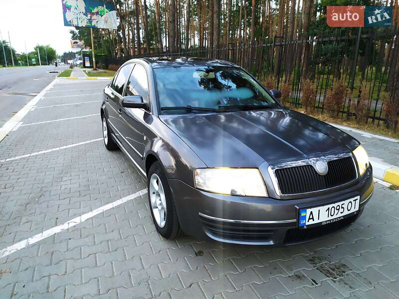 Skoda Superb 2002