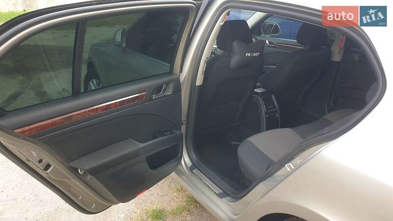 Лифтбек Skoda Superb 2012 в Каменец-Подольском