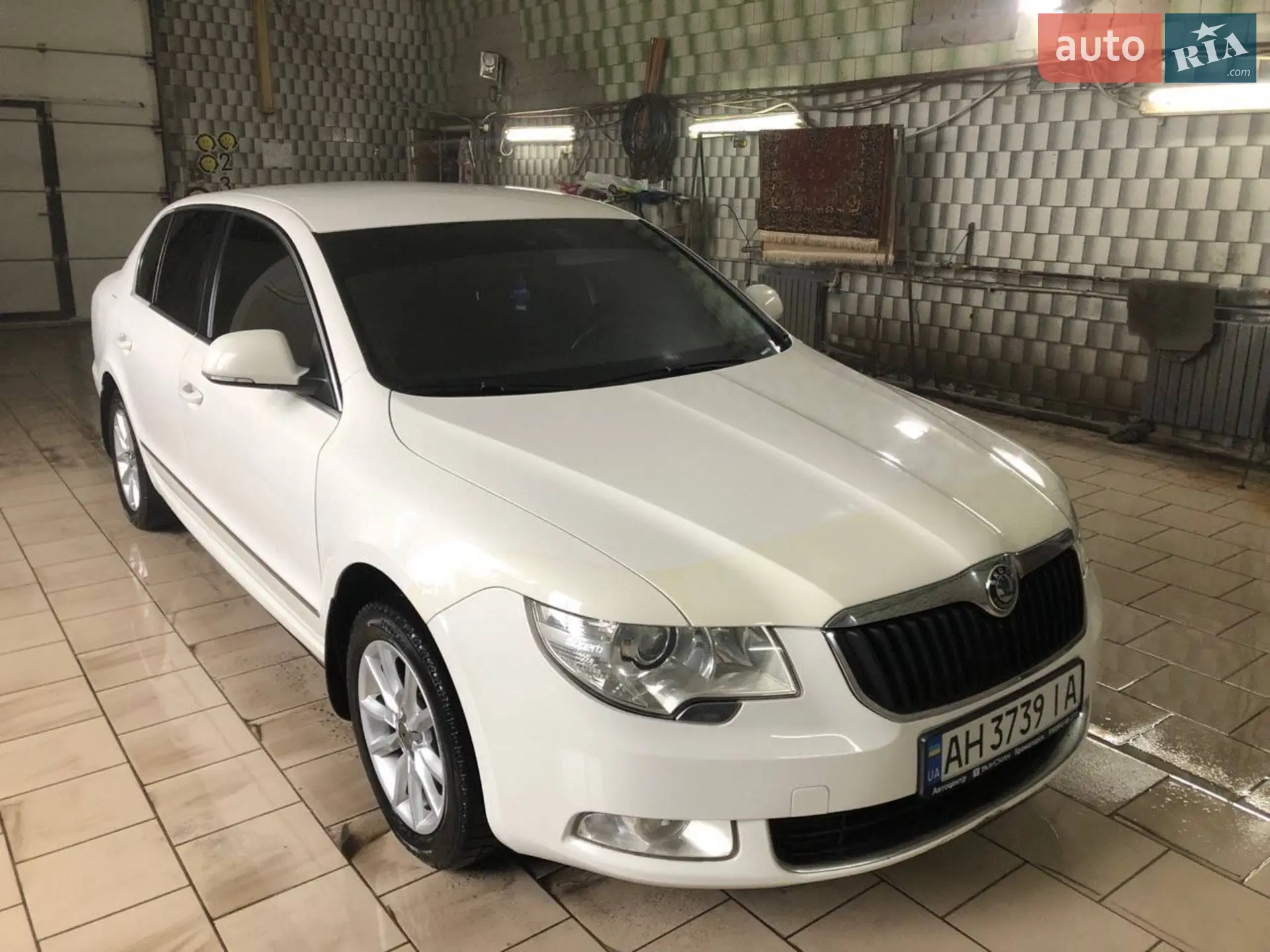2012 Skoda Superb - мініатюра 2