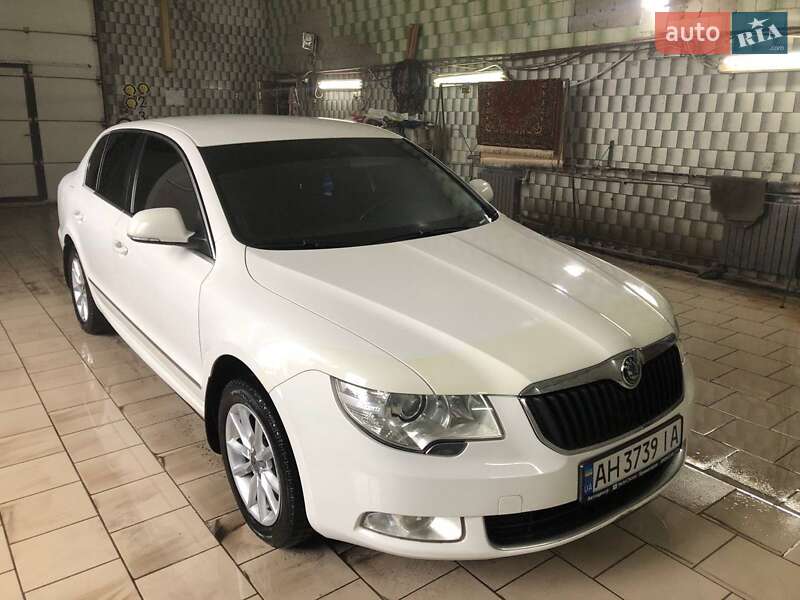 Лифтбек Skoda Superb 2012 в Славянске фото 2 Лифтбек Skoda Superb 2012 в Славянске