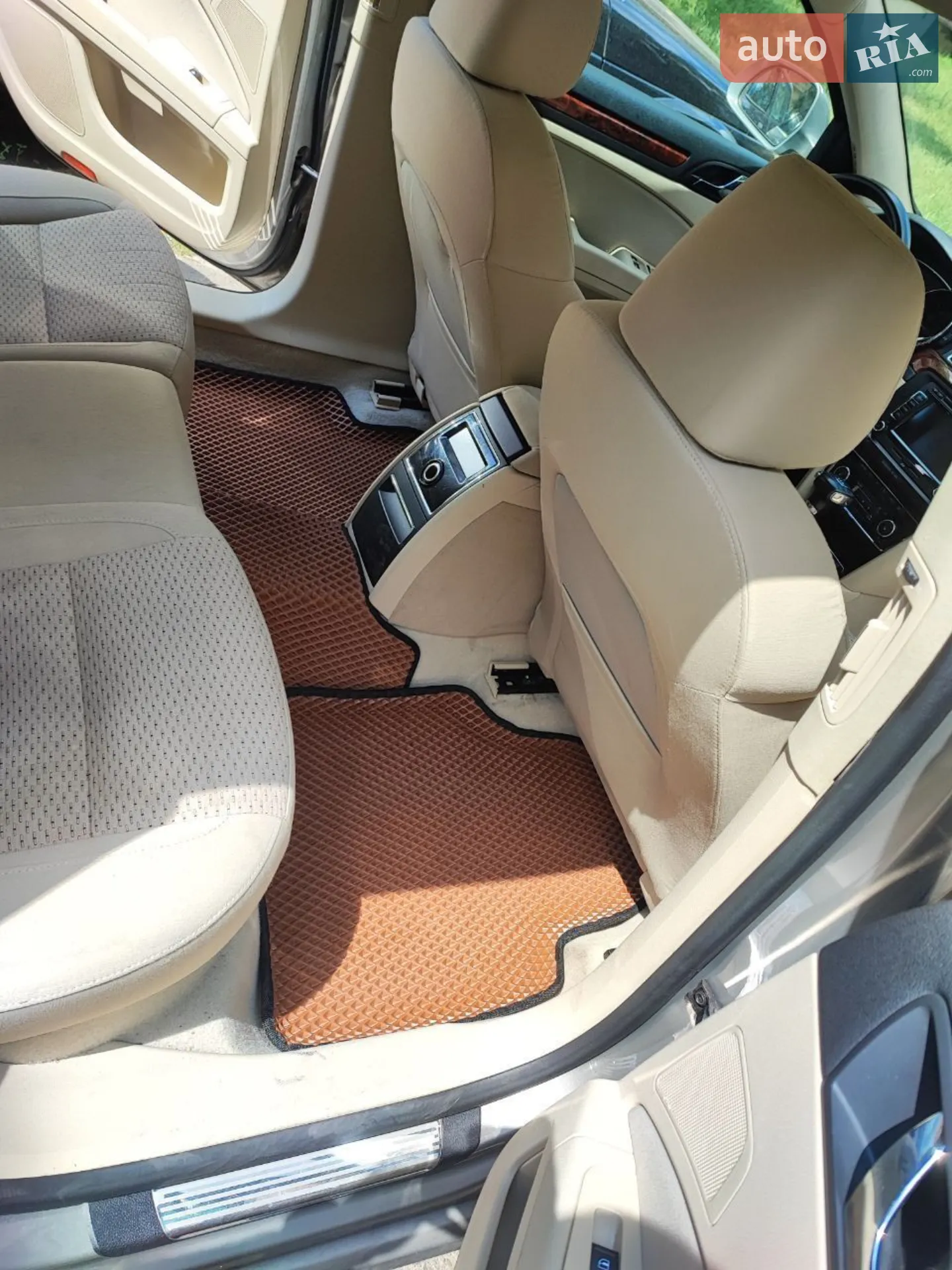 2010 Skoda Superb - мініатюра 25