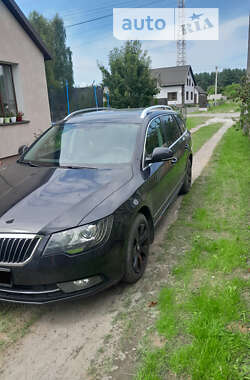 Універсал Skoda Superb 2014 в Любомлі