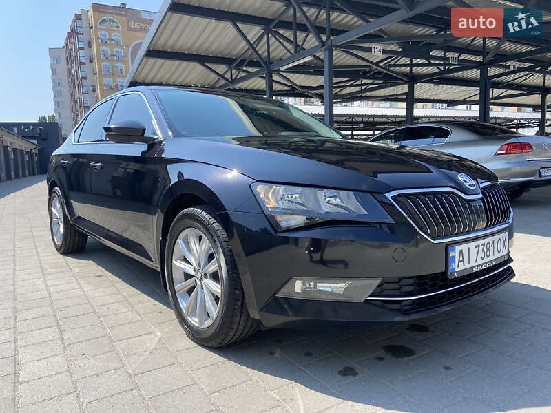 Лифтбек Skoda Superb 2016 в Житомире