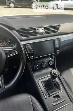 Универсал Skoda Superb 2016 в 