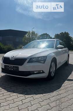 Универсал Skoda Superb 2016 в 