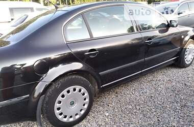 Ліфтбек Skoda Superb 2003 в Івано-Франківську