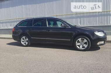 Универсал Skoda Superb 2011 в Хусте