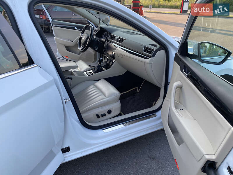 Универсал Skoda Superb 2016 в Мироновке