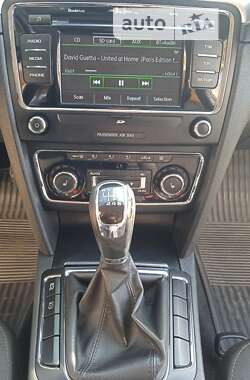 Универсал Skoda Superb 2011 в Умани