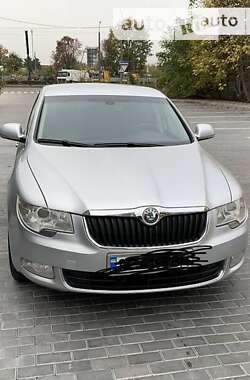 Лифтбек Skoda Superb 2011 в Львове