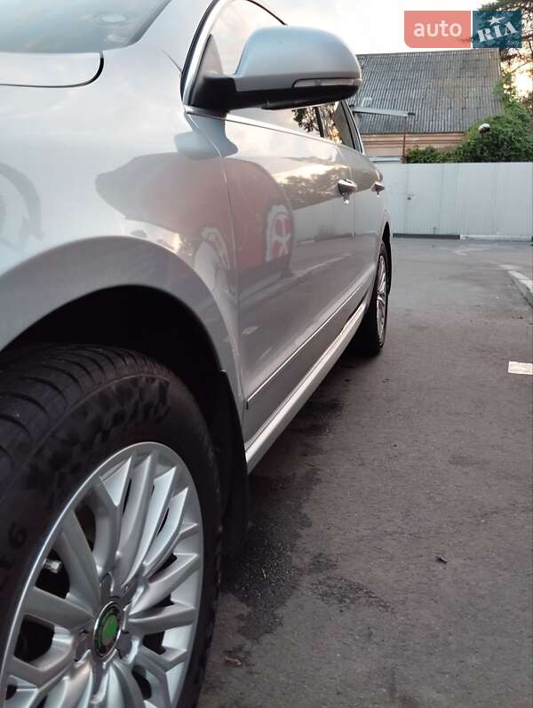 Лифтбек Skoda Superb 2012 в Киеве