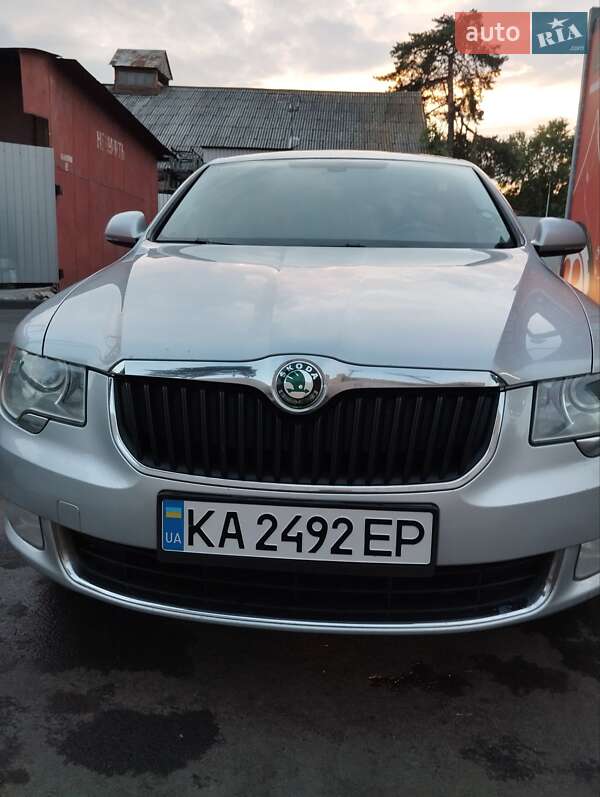 Лифтбек Skoda Superb 2012 в Киеве