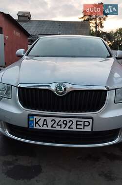 Ліфтбек Skoda Superb 2012 в 