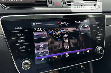 Ліфтбек Skoda Superb 2019 в 