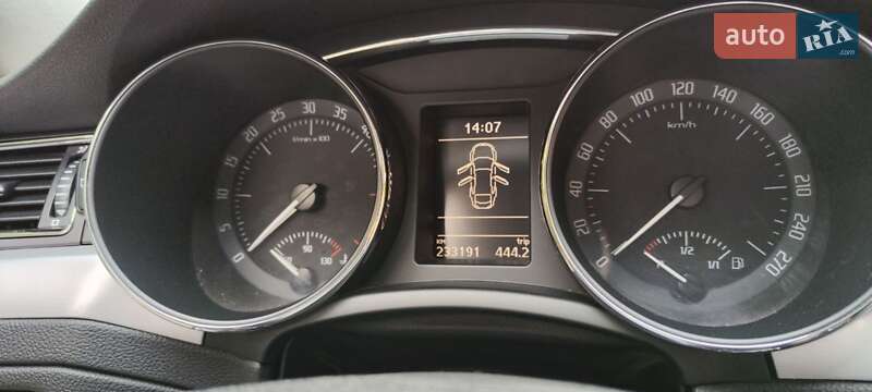 Лифтбек Skoda Superb 2012 в Киеве