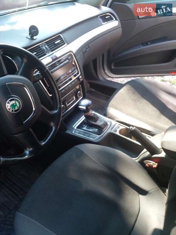 Skoda Superb 2012