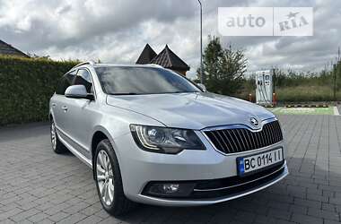 Універсал Skoda Superb 2015 в Стрию