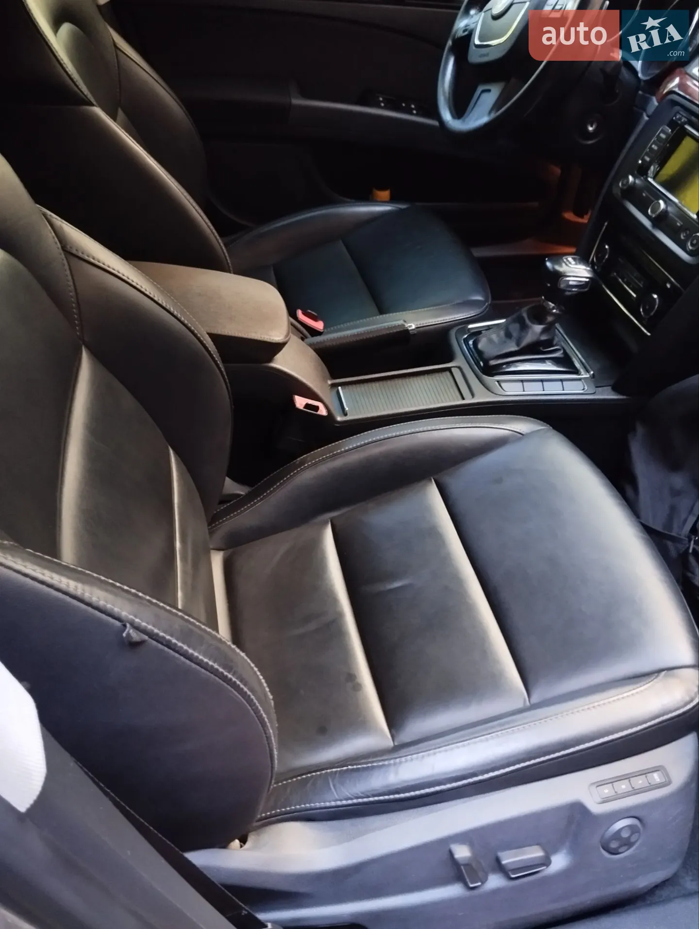 2012 Skoda Superb - мініатюра 2
