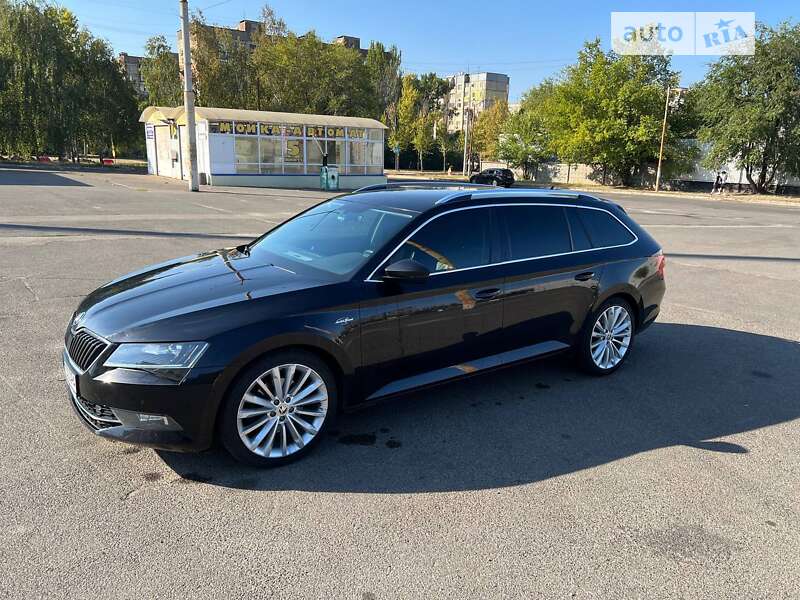 Універсал Skoda Superb 2017 в Кривому Розі