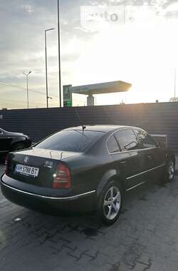 Ліфтбек Skoda Superb 2003 в Житомирі