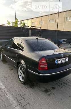 Ліфтбек Skoda Superb 2003 в Житомирі