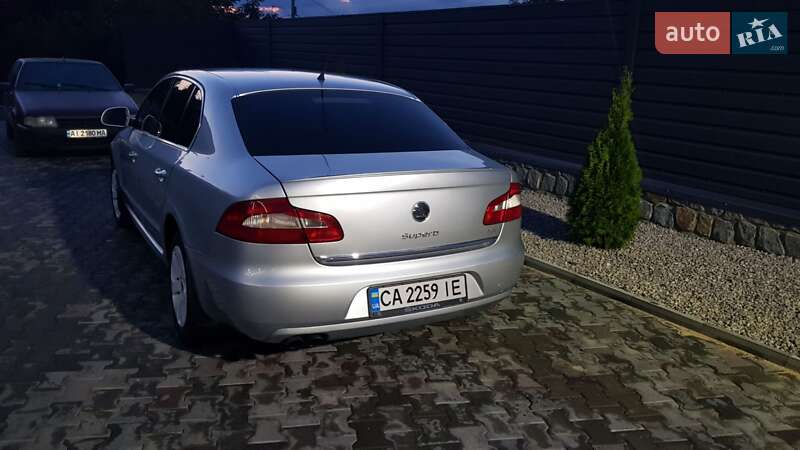 Лифтбек Skoda Superb 2008 в Черкассах