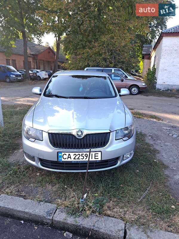 Лифтбек Skoda Superb 2008 в Черкассах