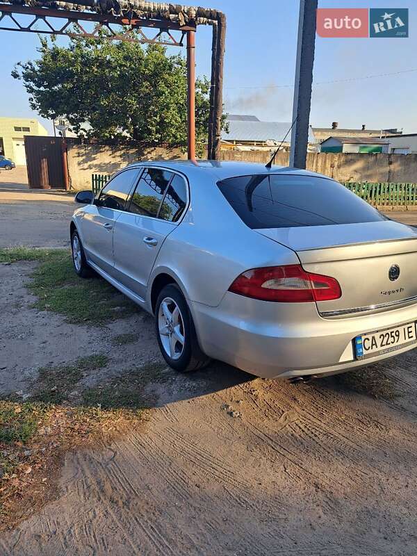 Лифтбек Skoda Superb 2008 в Черкассах
