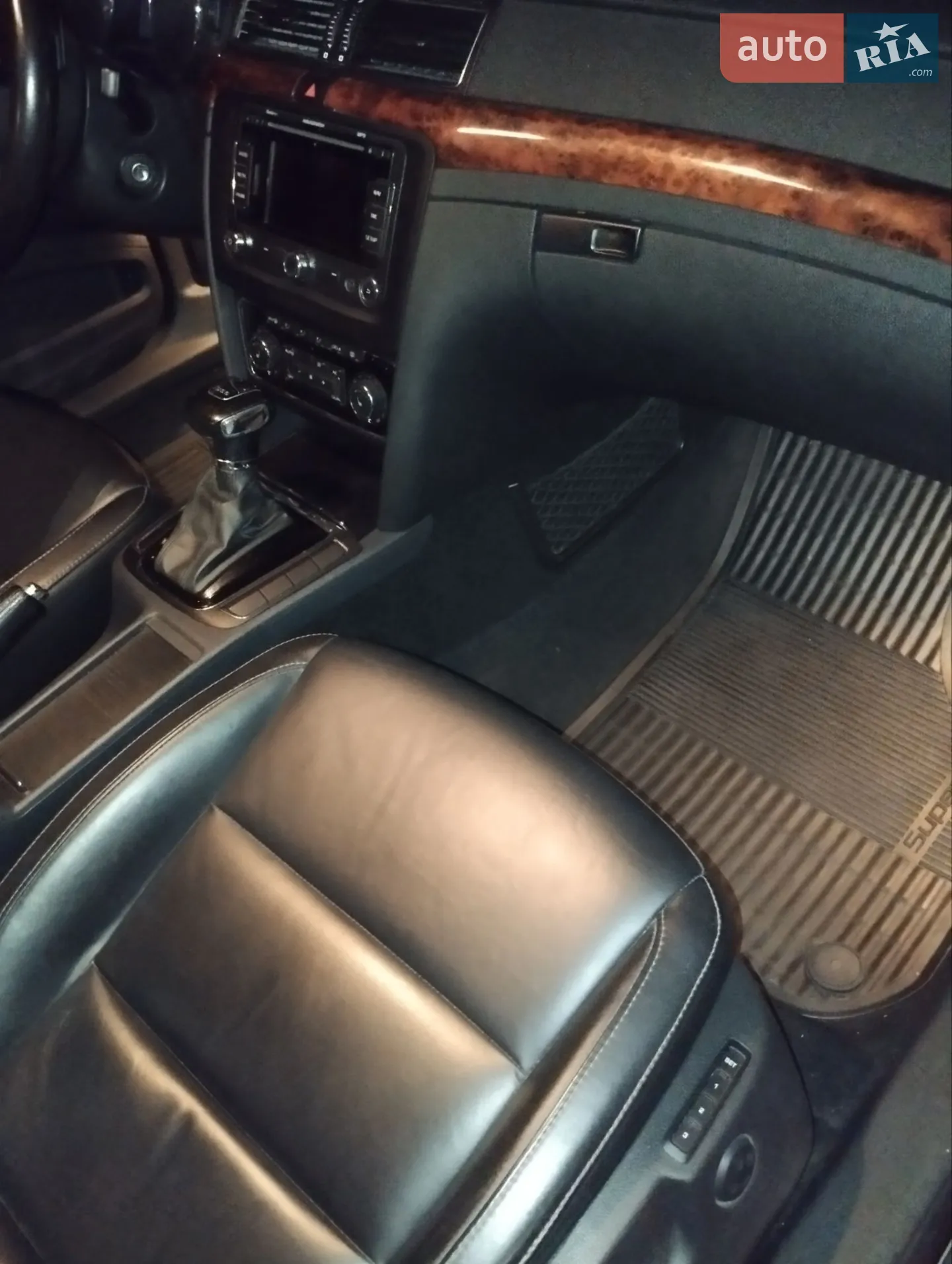 2012 Skoda Superb - мініатюра 28