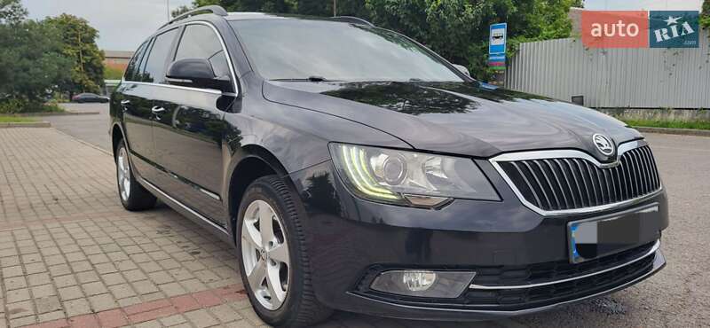 Универсал Skoda Superb 2014 в Ужгороде
