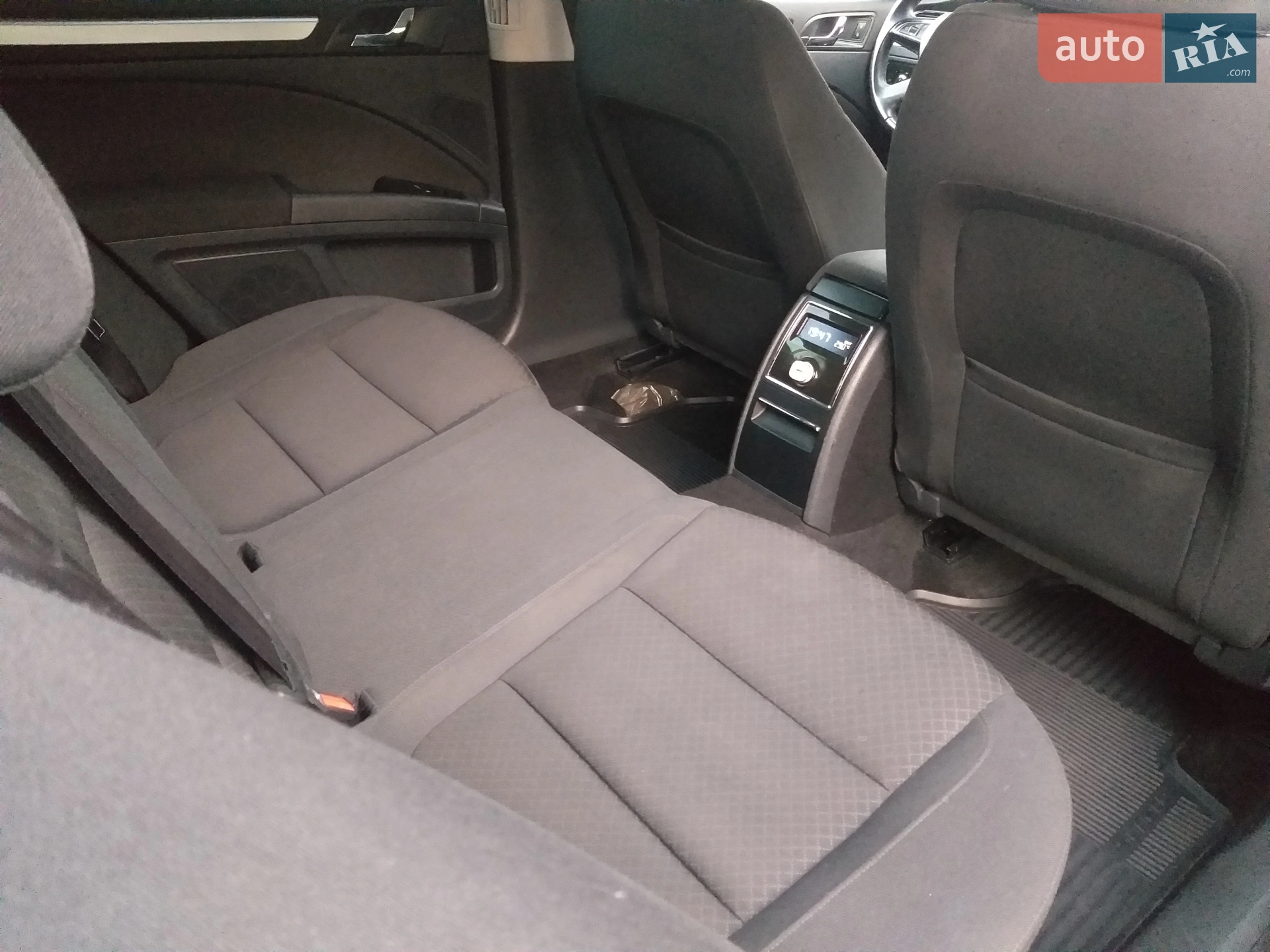 2013 Skoda Superb - мініатюра 25