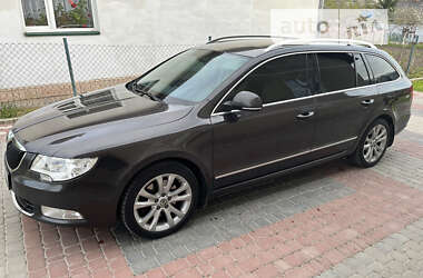 Универсал Skoda Superb 2010 в Козове