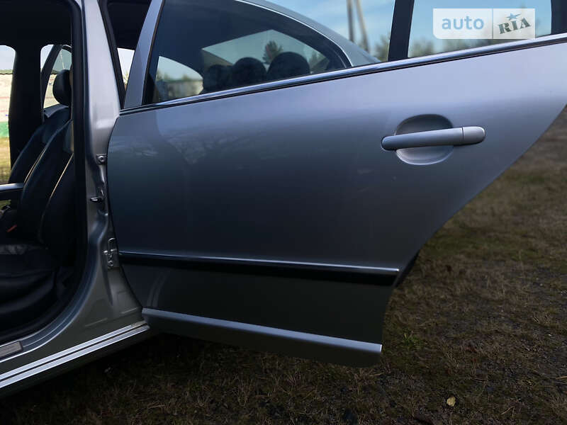 Лифтбек Skoda Superb 2008 в Полтаве