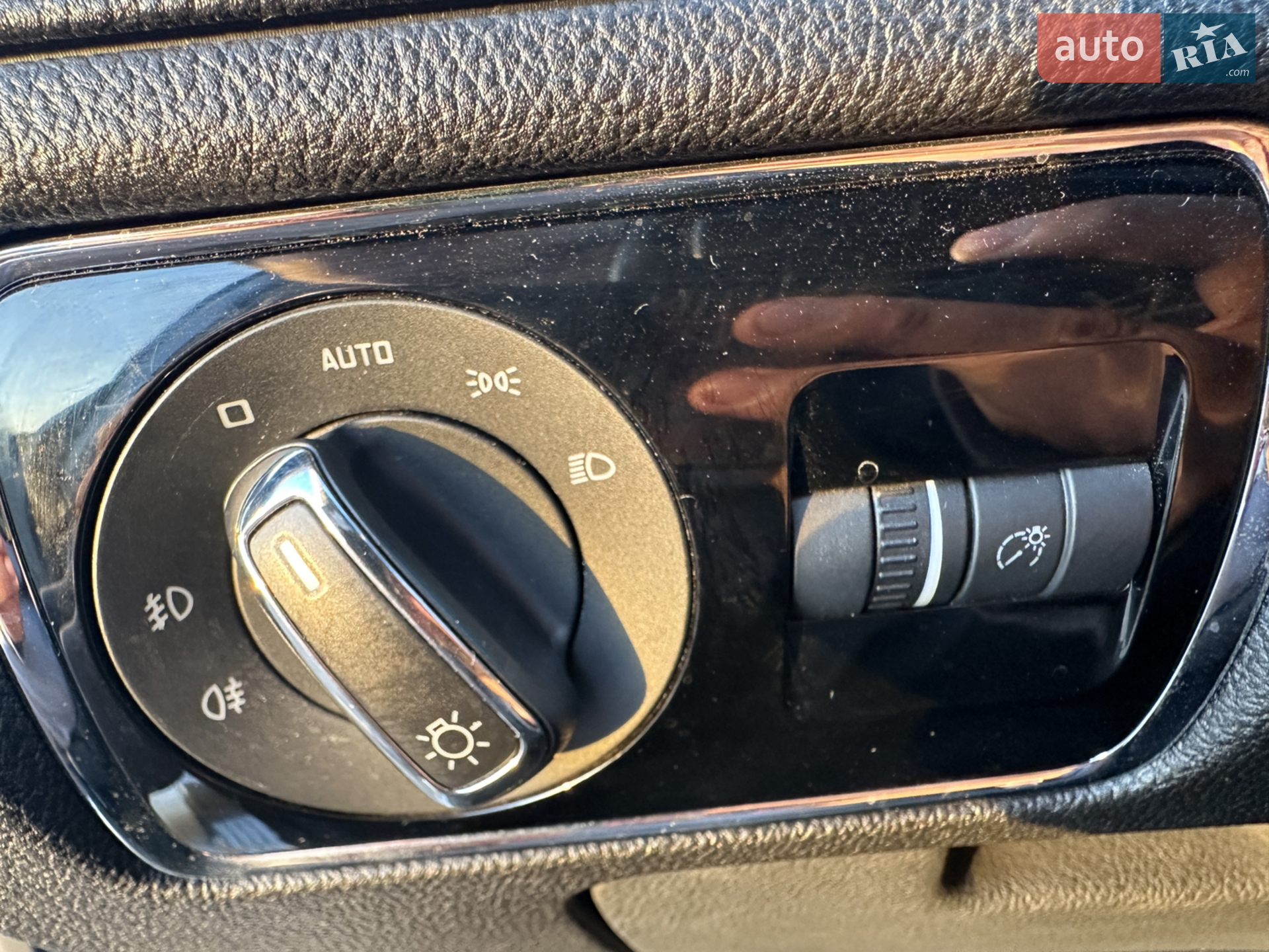 2010 Skoda Superb - мініатюра 10